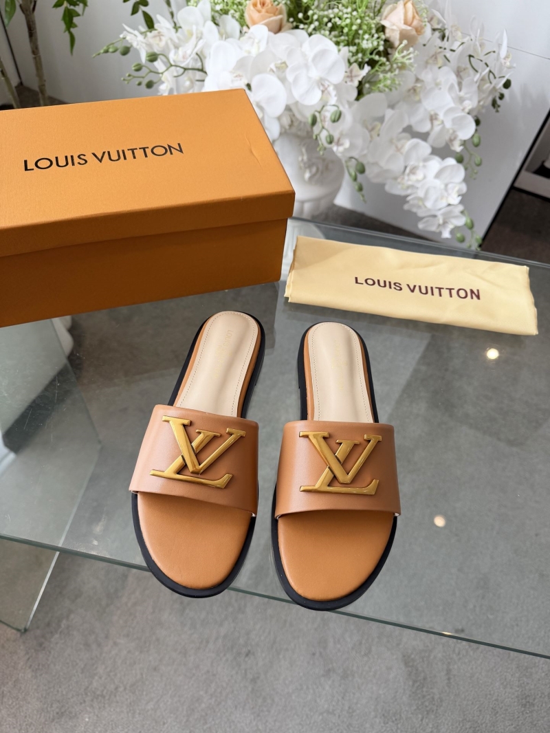 l0vis Vvtt0n slippers
